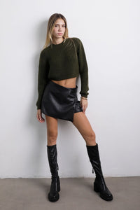 Short Falda Cuerina Negro